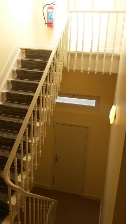 Hotel Queen Mary Brussel Bagian luar foto