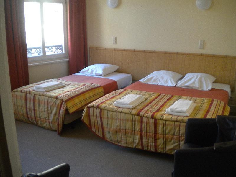 Hotel Queen Mary Brussel Bagian luar foto